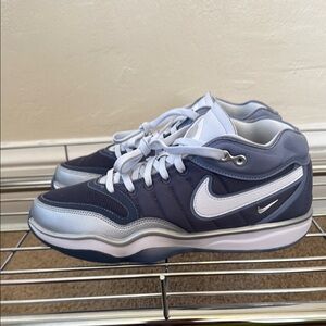 NIKE AIR ZOOM GT HUSTLE 2 — BRAND NEW NEVER WORN